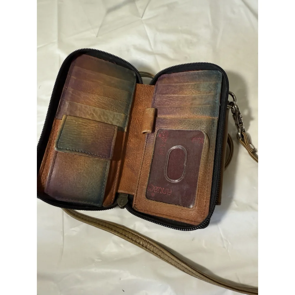 Anuska Wallet Peacock Lily Leather crossbody